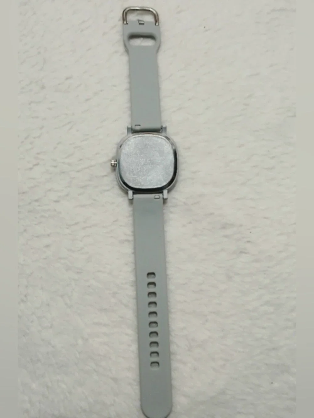 Cute Unisex Light Gray Smiley face Watch. Great for all ages, and as a nice gift